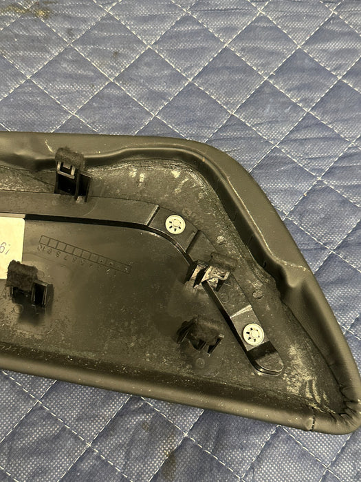 2014 AUDI R8 CENTER CONSOLE RIGHT PASSENGER TRIM PANEL OEM 423 863 970 C