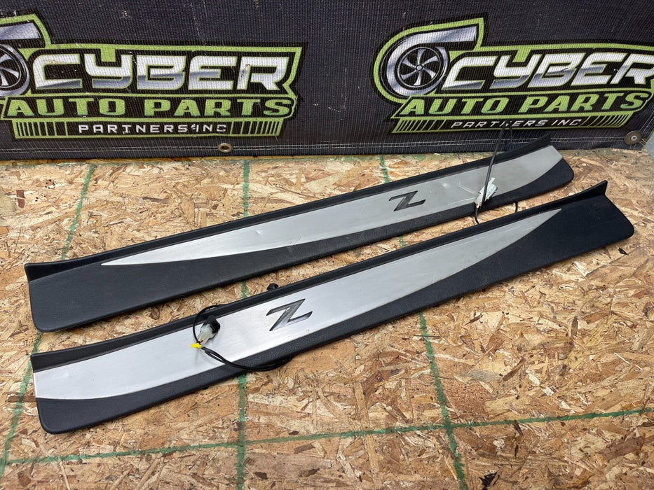 2018 NISSAN 370Z NISMO ILLUMINATED Z KICK PLATES DOOR SILL TRIM OEM 2009-2020