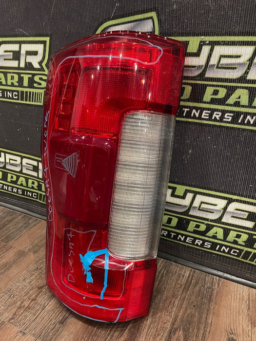 2017 2018 2019 FORD F250 F350 F450 DRIVER LEFT TAIL LIGHT OEM *READ DESCRIPTION*