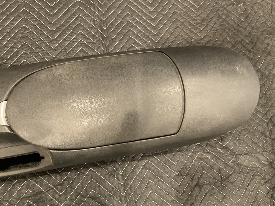 2018 NISSAN 370Z CENTER CONSOLE CUP HOLDER ASSEMBLY OEM 2009-2020