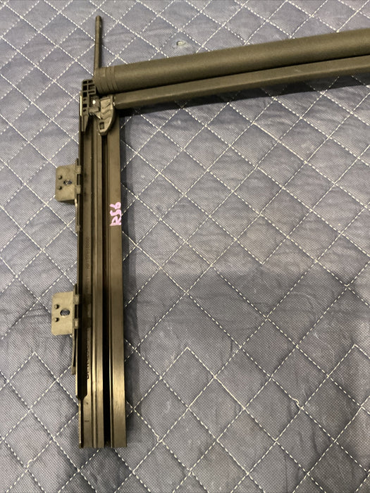 2019 MERCEDES E63S AMG OEM SUNROOF GUIDE RAIL FRAME A2137810100 213 781 01 00