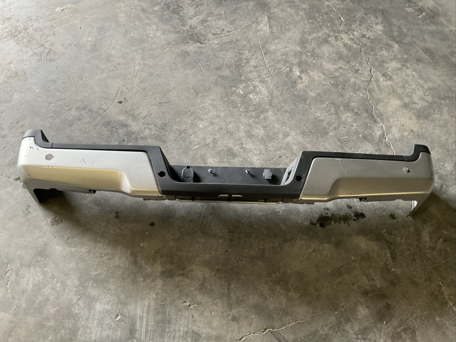 2017-2019 FORD F250 F350 F450 REAR BUMPER W/O SENSOR OEM *SCRATCHES*