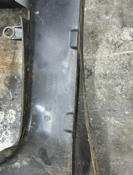 2014 AUDI R8 RIGHT PASSENGER FAN SHROUD OUTER DUCT 420 121 282 B ~CRACKS~