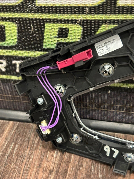 2020 BMW M4 F82 SHIFTER SURROUND TRIM BEZEL OEM 8 058 547-05