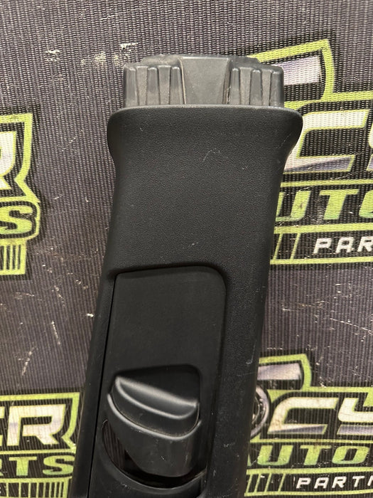 2014 LEXUS CT200H PASSENGER RIGHT UPPER B PILLAR TRIM PANEL OEM *SCUFFS*