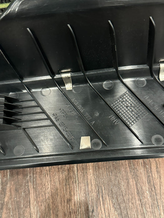 2017-18 AUDI R8 SPYDER LEFT FOOT REST PEDAL COVER OEM 4S1 864 777