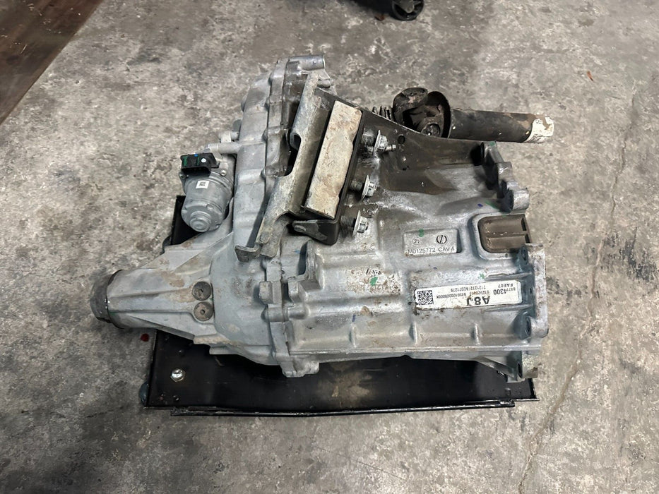 20-22 GMC SIERRA SILVERADO 2500 3500 4x4 TRANSFER CASE 84714300 OEM 21K MILES