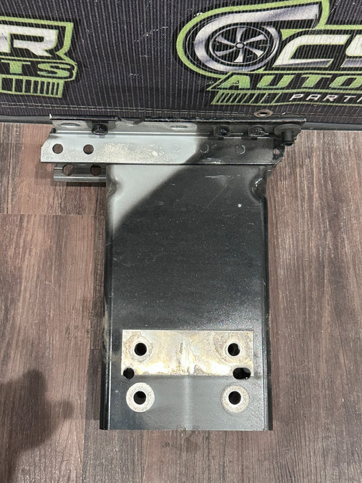 2015 JAGUAR F TYPE RIGHT REINFORCEMENT BAR MOUNT BRACKET OEM 6W83-101A22-AD