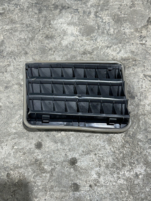 2024 BMW M3 M4 G80 G82 VENT TRIM OEM