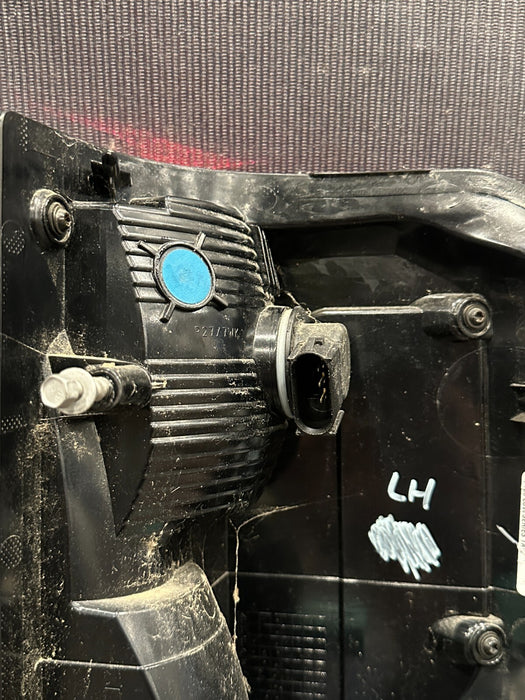 2024 FORD F250 F350 SUPER DUTY DRIVER LEFT HALOGEN TAIL LIGHT OEM