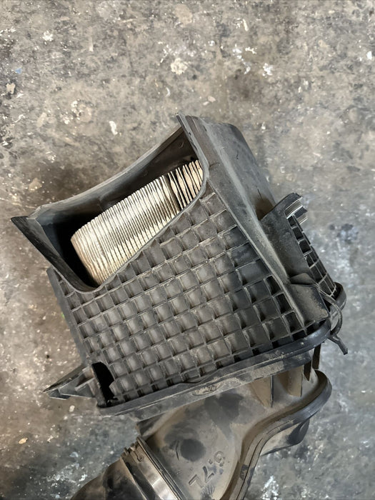 2017-2019 FORD F250 F350 F450 INTAKE OEM DIESEL ~TABS ARE BROKEN~