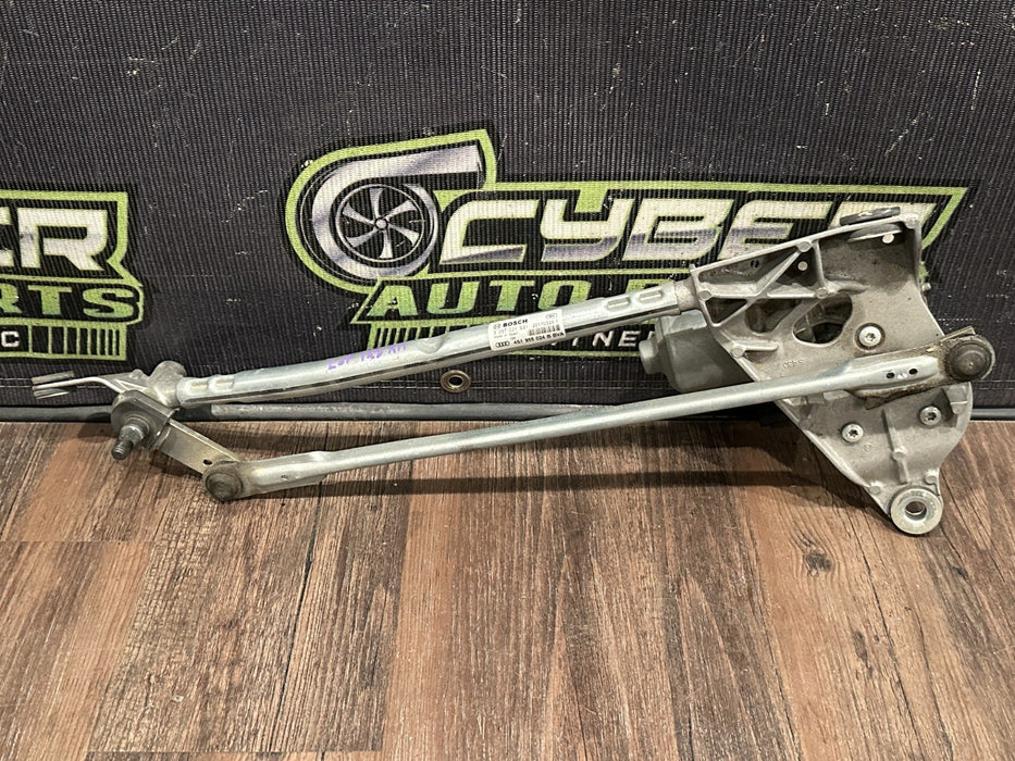 2017 AUDI R8 RIGHT WINDSHIELD WIPER MOTOR LINKAGE OEM