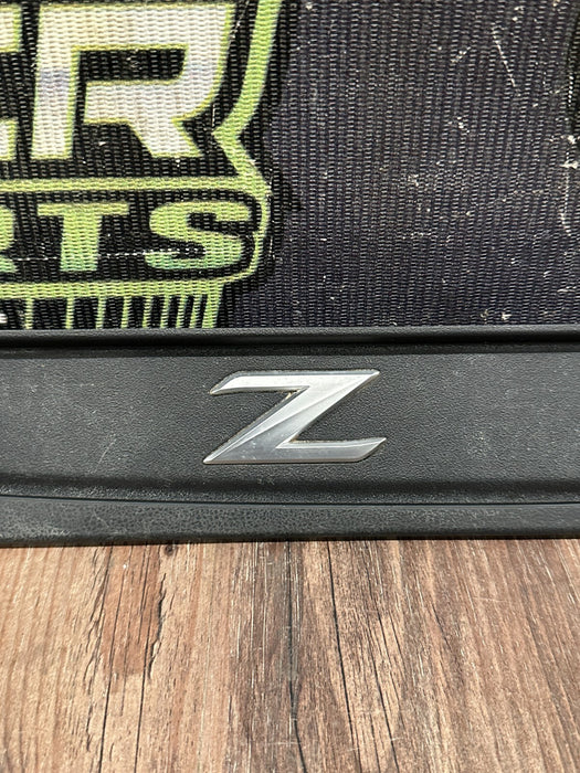 2010 NISSAN 370Z DRIVER LEFT SCUFF SILL KICK PLATE OEM *NORM WEAR & TEAR*