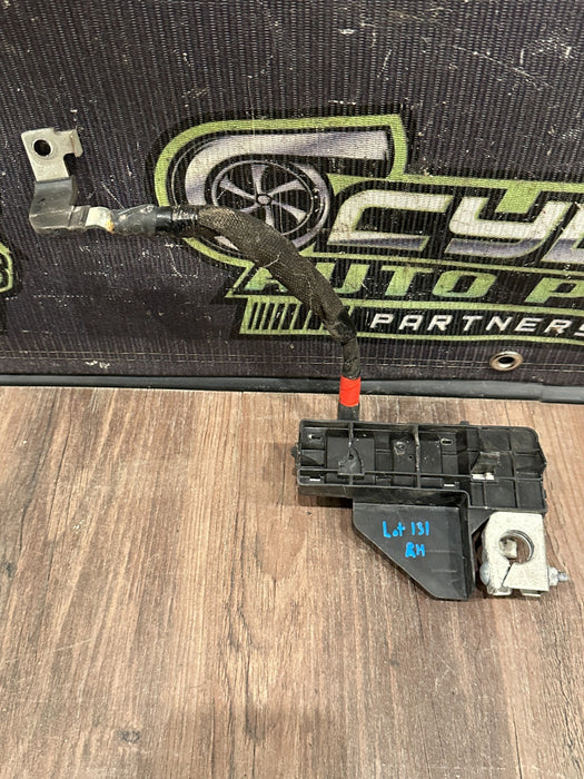 2022 DODGE RAM 3500 6.7L DIESEL RIGHT POSITIVE BATTERY TERMINAL FUSE BOX OEM