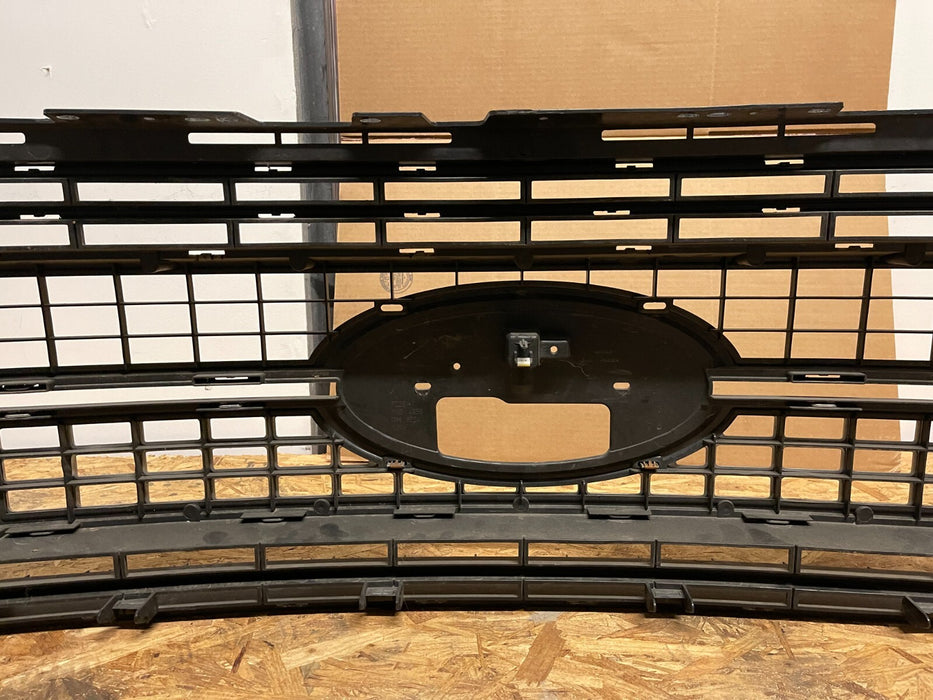 2017 2018 2019 FORD F250 F350 F450 PLATINUM GRILLE *DAMAGE* OEM