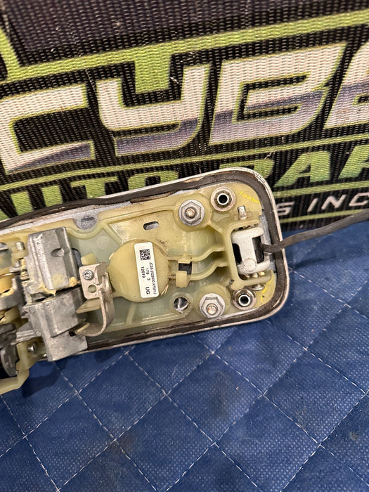 2017-2022 FORD F250 F350 F450 LIMITED FRONT PASSENGER RIGHT DOOR HANDLE (UG) OEM