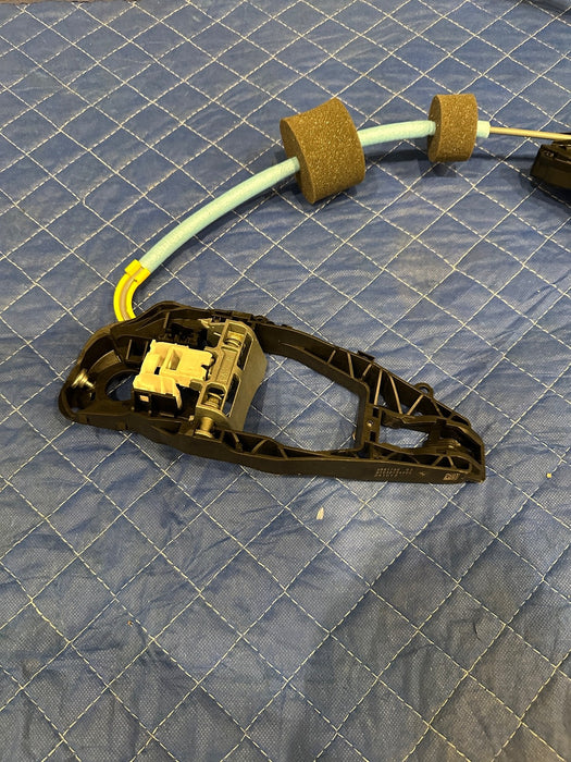 2024 BMW M3 M4 G80 G82 FRONT RIGHT DOOR LOCK ACTUATOR OEM 51217445044