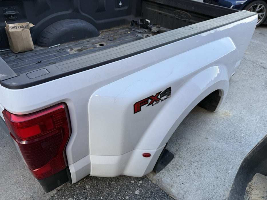 2020 2021 2022 FORD F350 F450 DUALLY STAR WHITE BED 8'