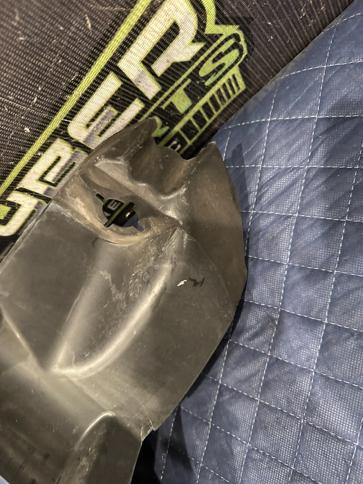 2014 AUDI R8 FRONT RIGHT PASSENGER FAN SHROUD OUTER DUCT 420 121 282 B