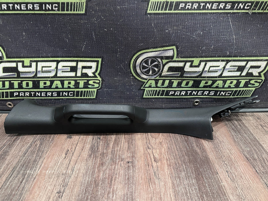 2017-2019 FORD F250 F350 F450 PLATINUM FRONT LEFT A PILLAR TRIM OEM *MINOR WEAR