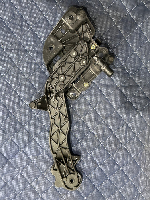 2018 AUDI R8 SPYDER RIGHT PASSENGER ROOF LINKAGE OUTLET