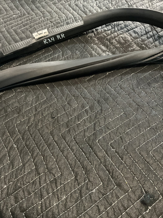 2017 FORD F250 F350 REAR RIGHT PASSENGER DOOR SEAL WEATHER STRIP OEM