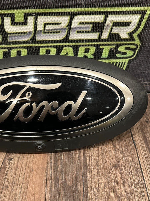 2023-2024 FORD F250 FRONT GRILLE EMBLEM W CAMERA ASSEMBLY OEM *SCUFFS #4*
