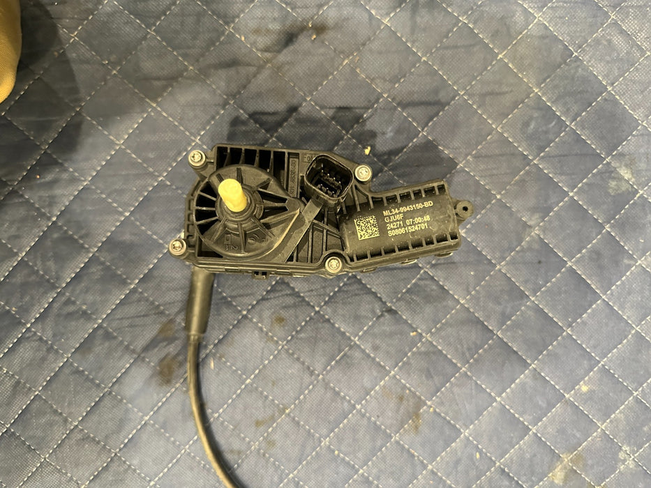 2023-2024 FORD F250 F350 TAILGATE LOCK ACTUATOR RIGHT MOTOR OEM ML34-9943150-BD