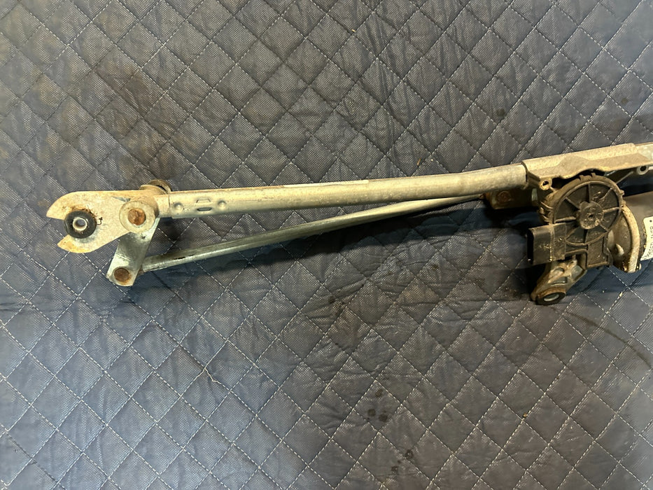 2006-2008 DODGE RAM 3500 WINDSHIELD WIPER WASHER MOTOR OEM 91498-219