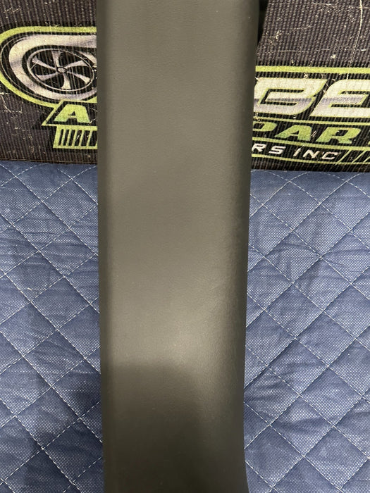 2014 AUDI R8 LEFT RIGHT COWL KICK PANEL TRIMS 423 867 271 423 867 272