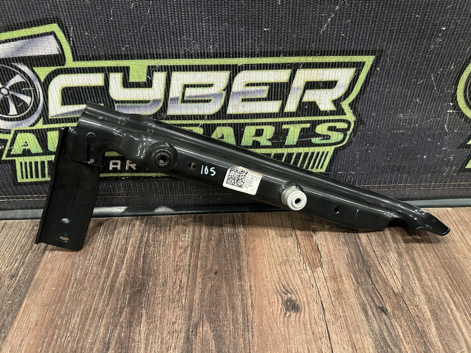 2021 AUDI R8 MOUNT SUPPORT BRACKET OEM 4S1 880 994