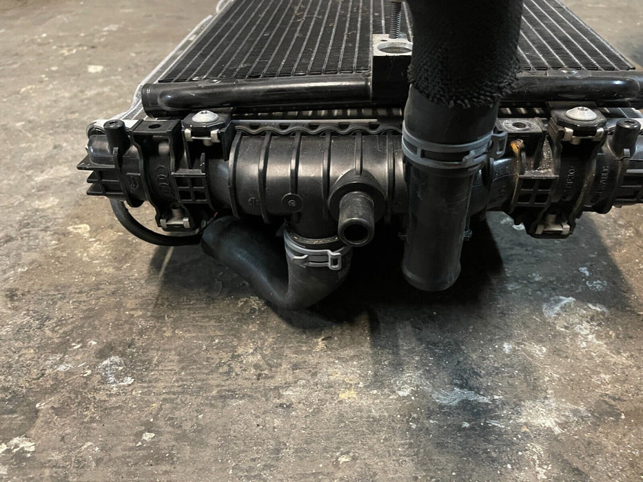 2017 AUDI R8 V10 FRONT RIGHT RADIATOR A/C CONDENSER 4S0816411 4S0121252B ~BENT~