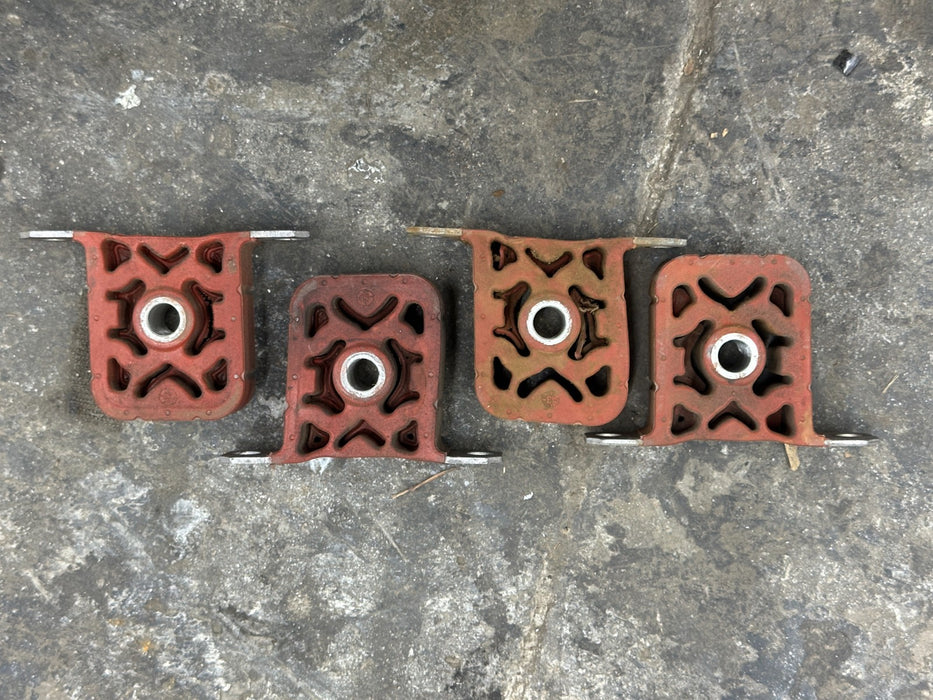 2014 AUDI R8 REAR MUFFLER EXHAUST SYSTEM HANGER BRACKETS (4) 420 251 305