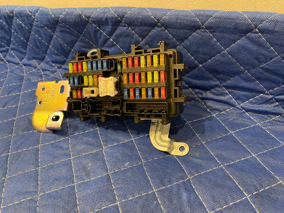 2017 INFINITI Q50 RED SPORT FUSE BOX RELAY UNIT MODULE OEM