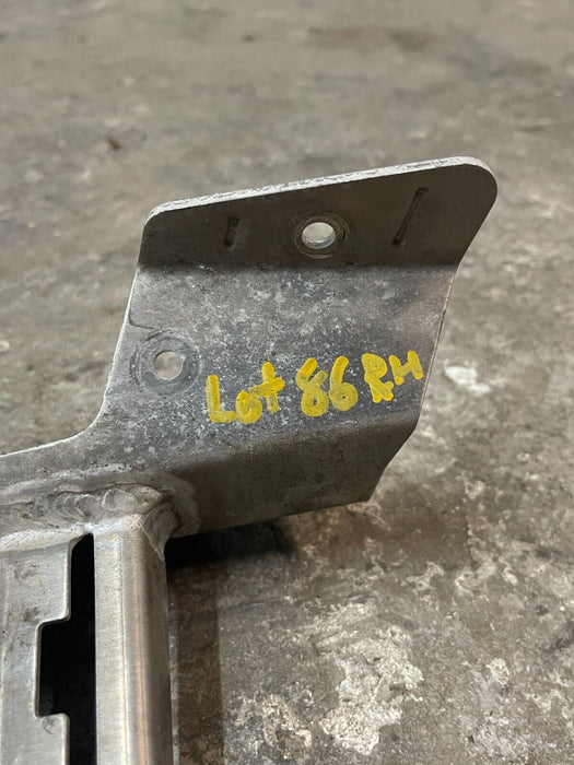 2017 AUDI R8 PLUS DRVER LEFT SIDE BRACKET OEM 4S0 937 540