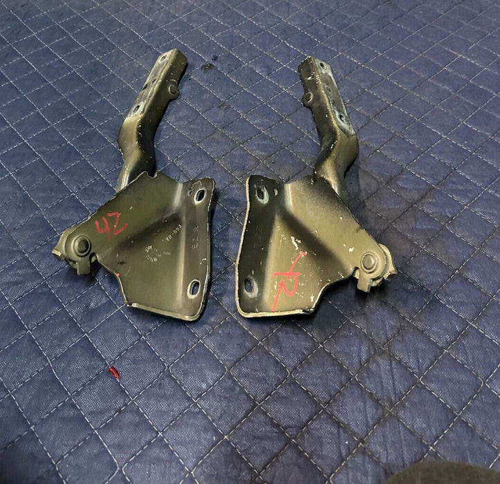 2016-2019 NISSAN TITAN XD LEFT RIGHT HOOD HINGE PAIR OEM