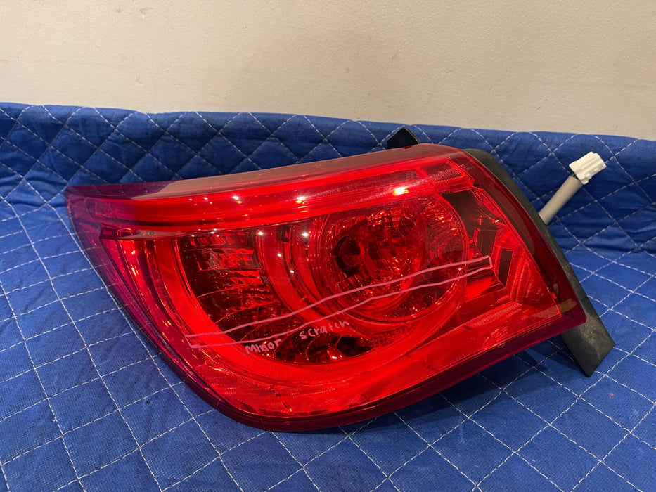 2017 INFINITI Q50 RED SPORT REAR DRIVER LEFT TAIL LIGHT OEM *MINOR SCRATCH*