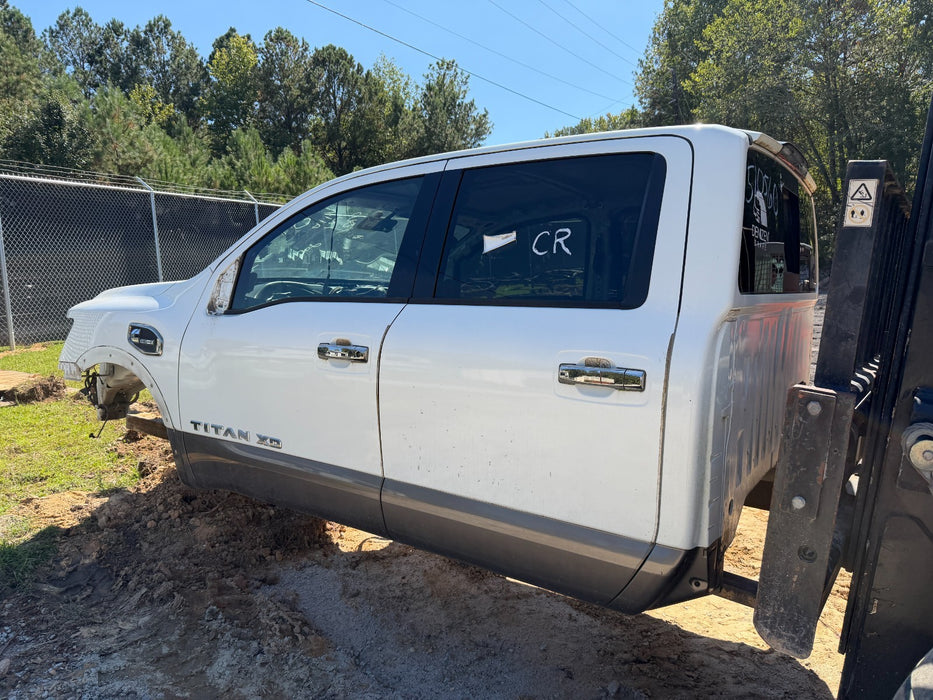 2016 2017 2018 2019 NISSAN TITAN XD DIESEL 4X4 CREW CAB WITH DOORS AND HOOD