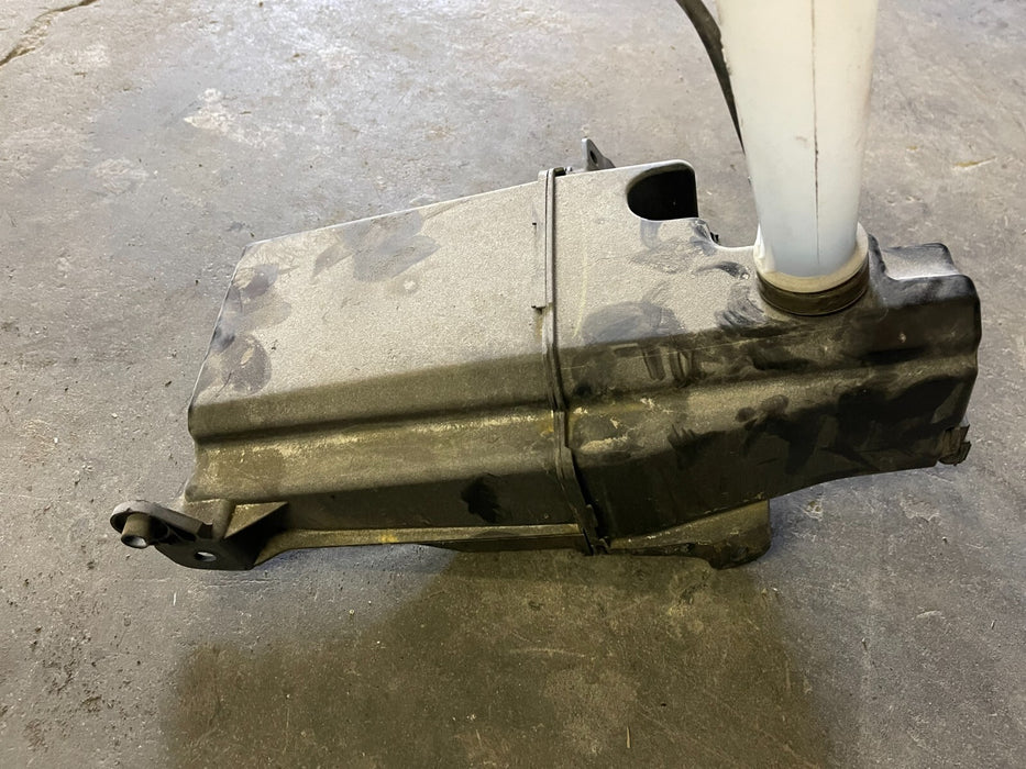 2017-2019 FORD F250 F350 WINDSHIELD WASHER RESEVOIR TANK OEM HC3B-17B613-AH
