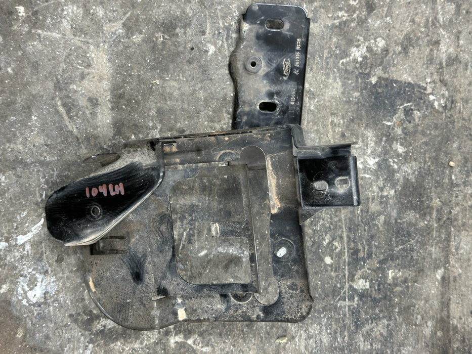 2024 FORD F250 F350 LEFT REINFORCEMENT BRACKET OEM HC3B 16K196