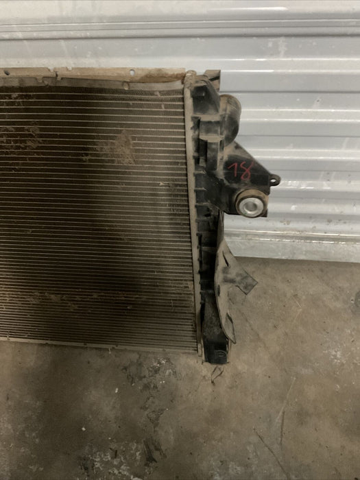 2017 DODGE RAM 2500 3500 CREW CAB FRONT RADIATOR  OEM