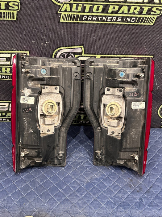 2020 2021 2022 FORD F250 F350 F450 LED TAIL LIGHT PAIR LEFT RIGHT W/ BLIND SPOT