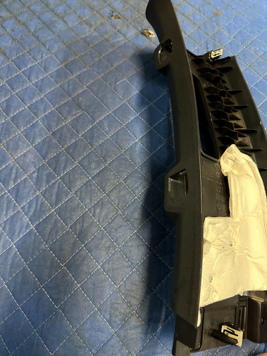 2017-2019 FORD F250 F350 F450 PLATINUM UPPER RIGHT B PILLAR OEM