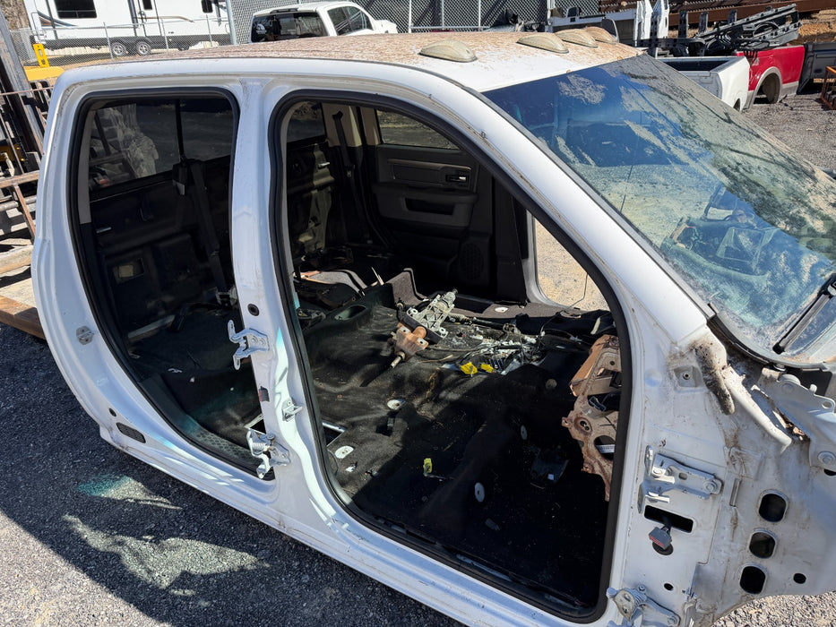 2015 RAM 2500 LARAMIE DIESEL CAB WHITE WITH DOORS