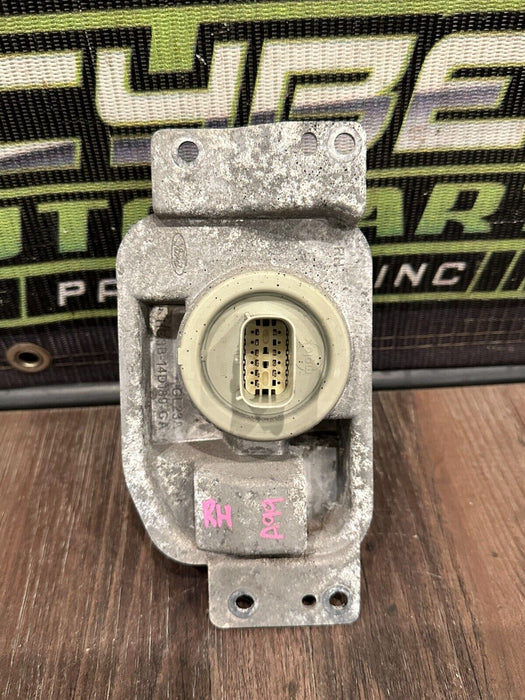 2017-2019 FORD F250 F350 F450 RIGHT LED TAIL LIGHT BLIND SPOT MODULE BRACKET OEM