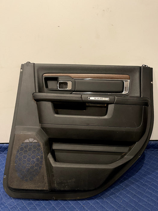 2017 DODGE RAM 2500 CREW CAB REAR PASSENGER RIGHT DOOR PANEL OEM SCRATCHES/SCUFF