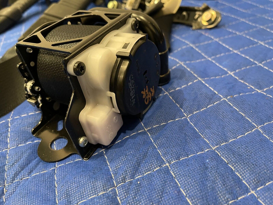 2017 INFINITI Q50 RED SPORT FRONT LEFT & RIGHT SEATBELTS OEM (2)