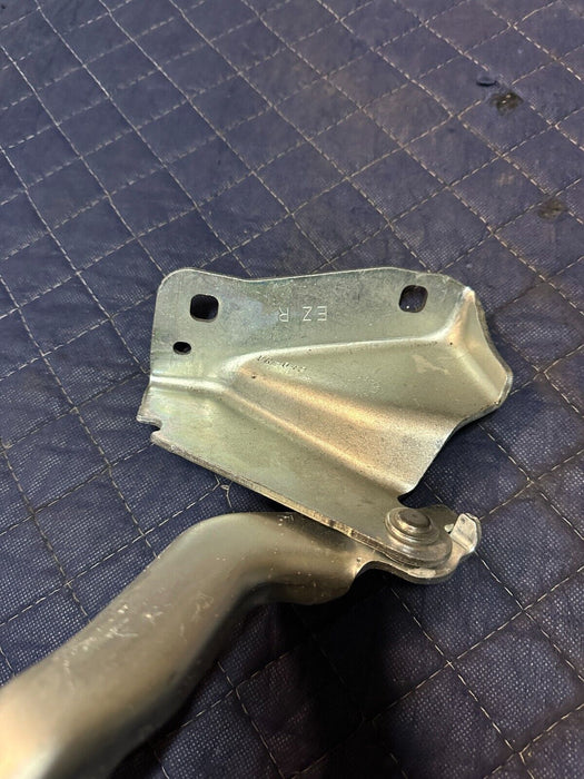 2016 2019 NISSAN TITAN XD LEFT RIGHT HOOD HINGE PAIR OEM