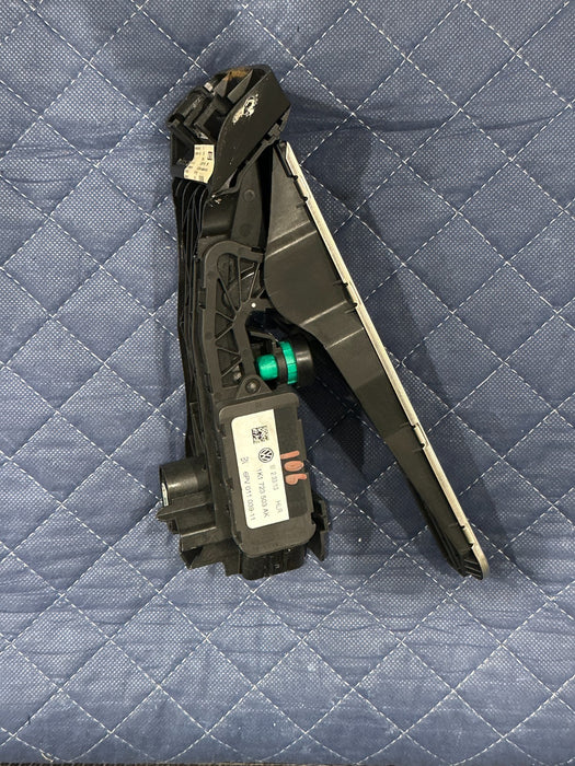 2014 AUDI R8 4.2L V8 THROTTLE ACCELERATOR GAS PEDAL 420 863 657 420863657