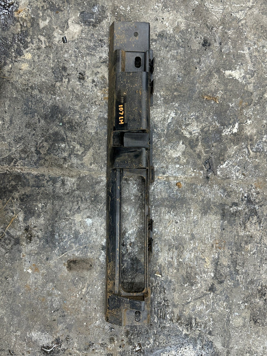 2014 AUDI R8 OEM REAR LEFT ROCKER PANEL MOLDING BRACKET 420 853 923 ~CRACK~